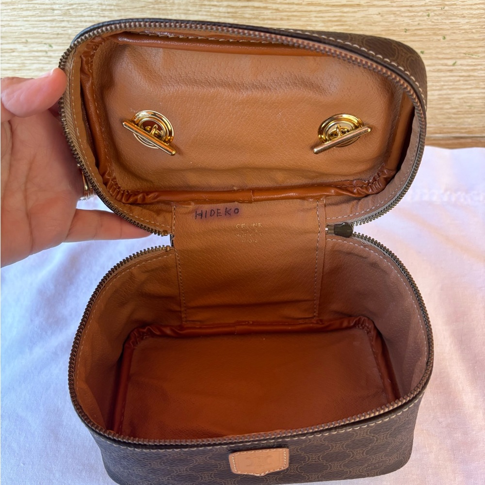 Céline
1990s mini Macadam logo patch handbag - Picture 9 of 13